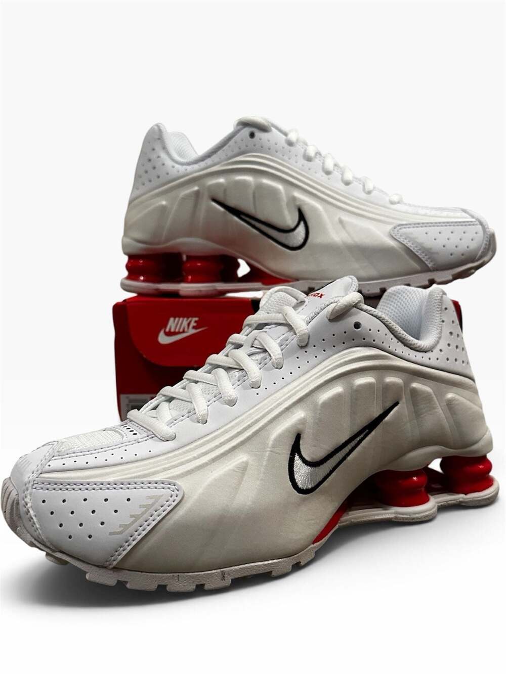 NEW Nike Shox R4 (GS) 4 Youth 5.5 Women Casual Shoes CW2626-102 Retail: $120